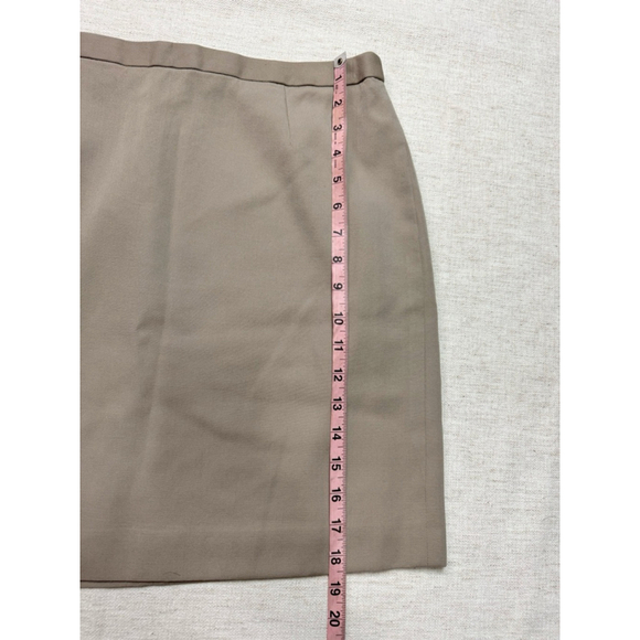 J Crew Women’s Wool Skirt size P12 Tan Khaki Corporate Business Academia Career - Picture 3 of 4